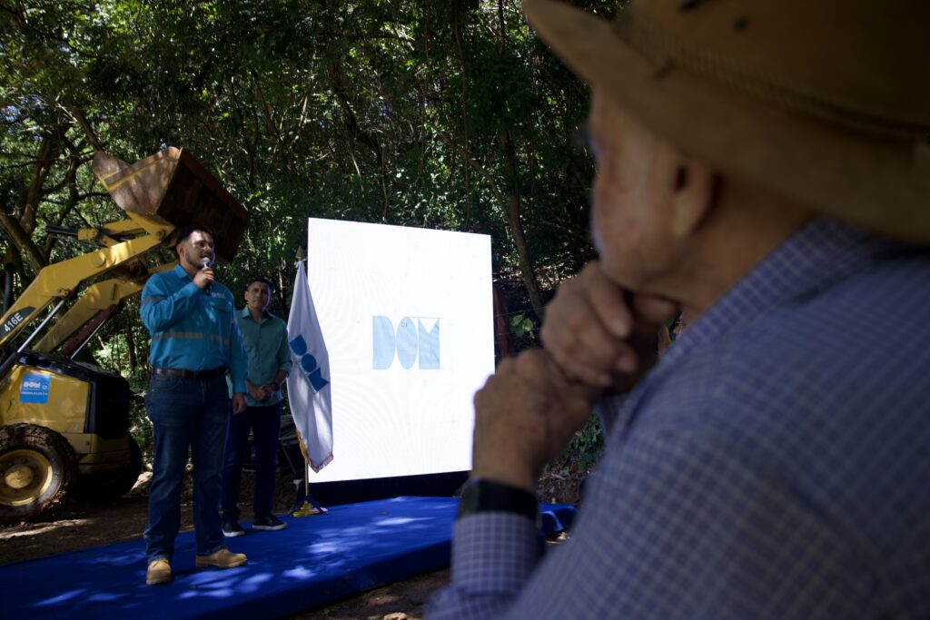 20250809_161335960_iOS