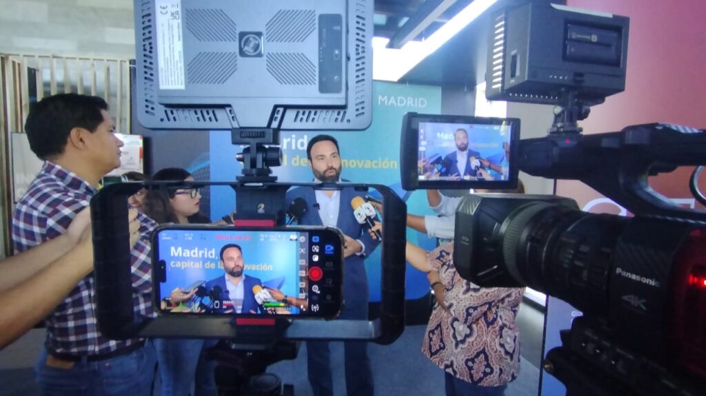 WhatsApp Image 2025-12-01 at 11.57.16 AM (5)