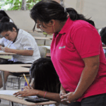 Trump advierte veto y critica a republicanos por apoyar control del Congreso sobre acciones militares