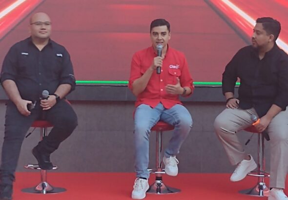 Lo nuevo en smartphones lo encuentras en el punto rojo de CLARO