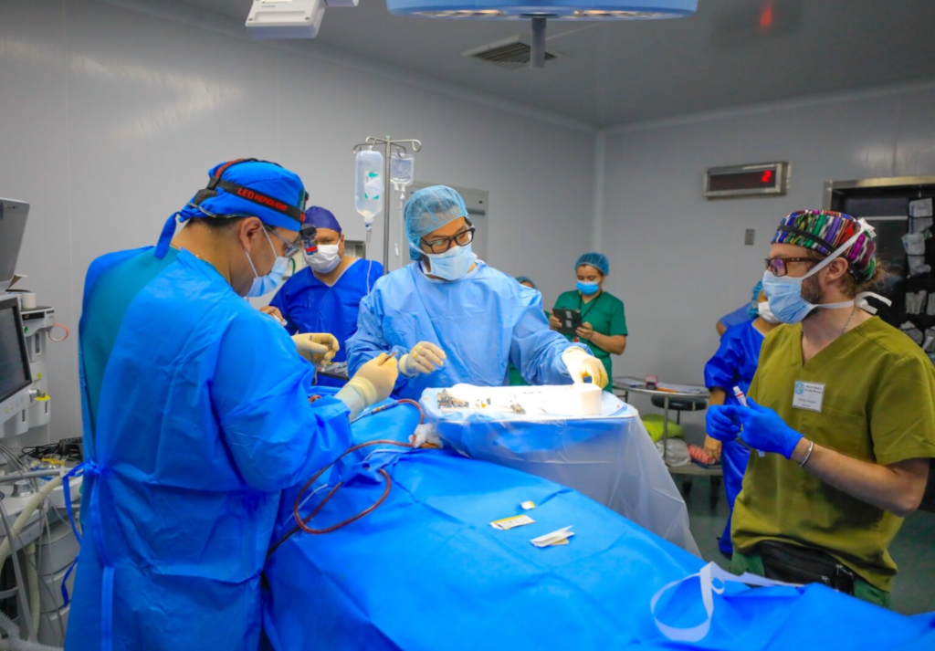 Misión Médica Mundial Moreano impulsa, por tercer año consecutivo, una jornada de cirugía reconstructiva en el Hospital San Juan de Dios de San Miguel