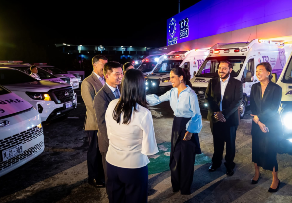 Nuevas ambulancias y clínicas móviles para proteger a madres y bebés