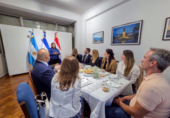 El Salvador busca expandir sus exportaciones en mercado argentino