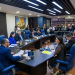 Capturan a dos jóvenes por robo en Soyapango