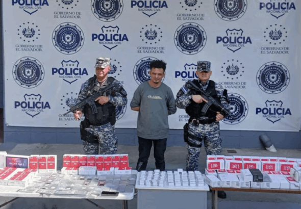 Capturan a hombre por hurto de celulares en Soyapango