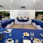 Detienen a mujer por drogas en San Salvador