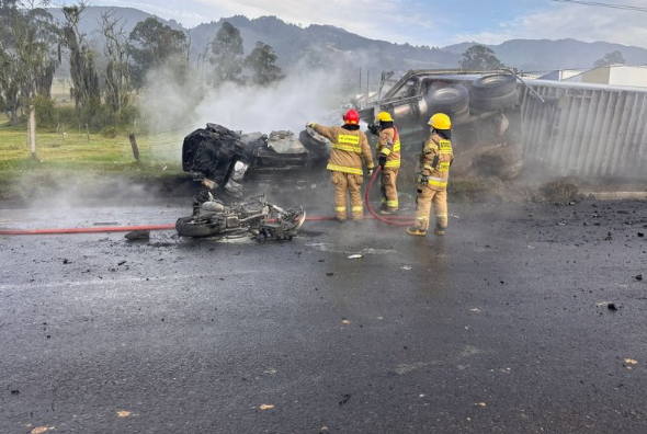 Tractocamión pierde frenos y provoca accidente mortal en peaje Casablanca