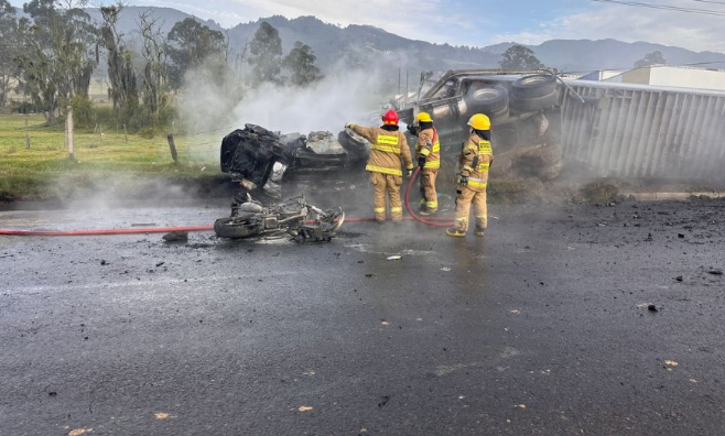 Tractocamión pierde frenos y provoca accidente mortal en peaje Casablanca