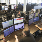 Accidente entre tren de alta velocidad y camión genera emergencia en Francia