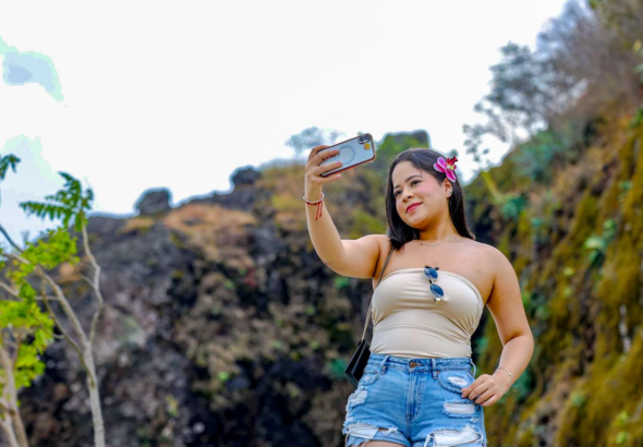 Alta afluencia de turistas en Puerta del Diablo durante vacaciones