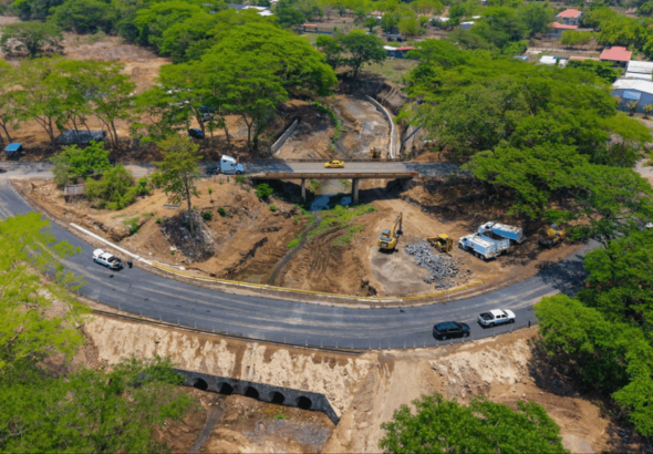 Oriente del país se fortalece con modernas obras viales