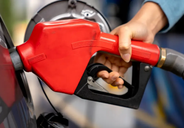 Precios de los combustibles seguirán estables en El Salvador hasta el 8 de junio