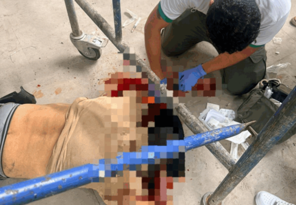 Caída desde andamio de cuatro metros deja dos heridos en Santa Tecla