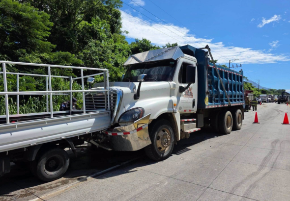PNC detiene a conductor tras accidente que dejó varios lesionados en Sonsonate