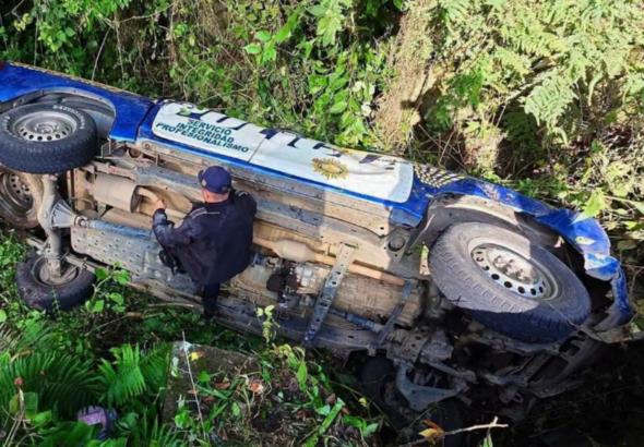 Accidente de patrulla policial en Sololá deja un agente fallecido y varios heridos