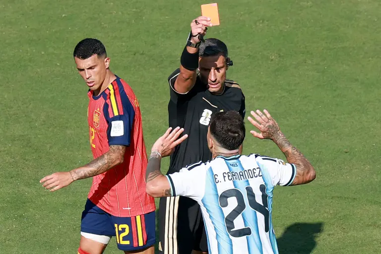 Leandro Paredes no fue expulsado en la final del Mundial 2026; FIFA mantiene investigación por incidentes
