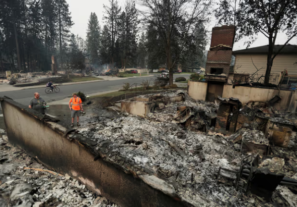 Incendios forestales ponen al límite a equipos de emergencia en el oeste de Estados Unidos
