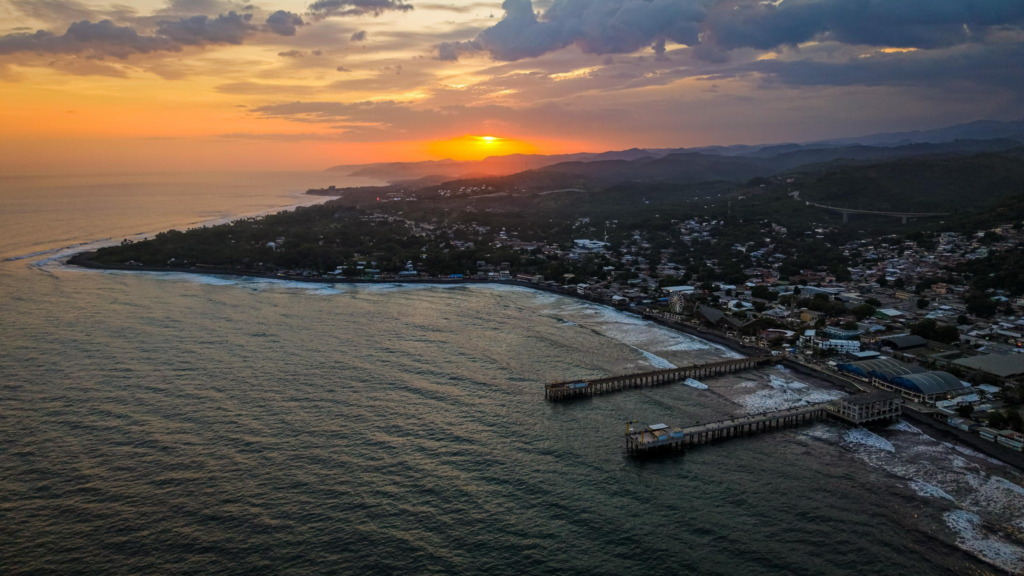 95,000 visitantes internacionales llegaron a El Salvador durante las vacaciones de agosto