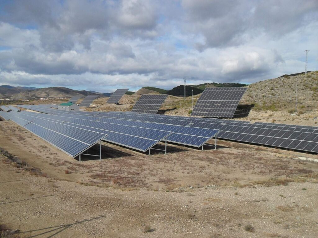 Ratificaron préstamo de Kuwait para construcción de planta solar fotovoltaica en La Libertad