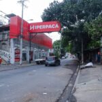 Salvadoreños disfrutan del Centro Histórico durante la novena edición de la Pedaleada